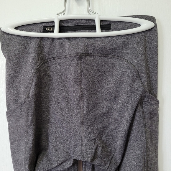 Lululemon size 4 Speed Up Tight *28" heathered black - Picture 10 of 15